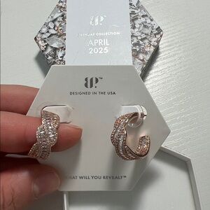 BP 2025 April Birthday Hoops Linked By Fate ER97966 - Bomb Party